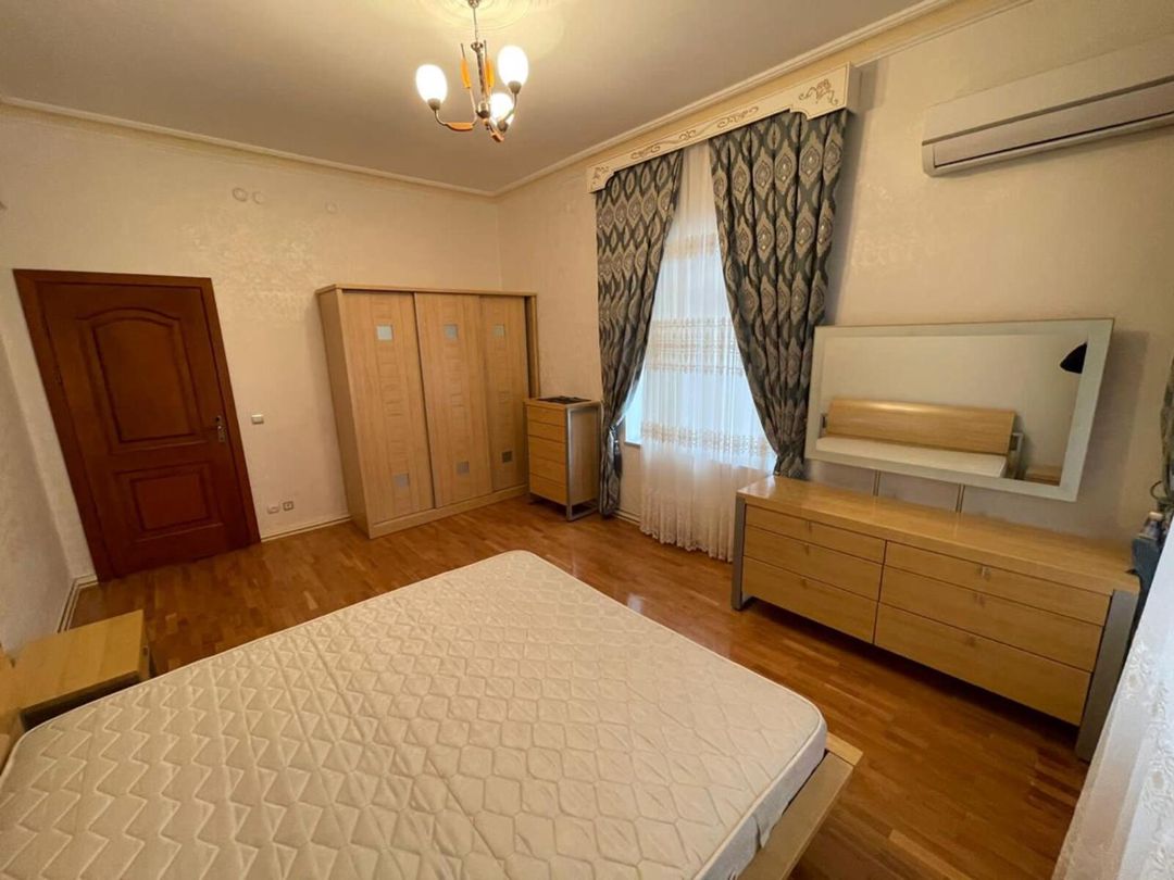 İcarəyə verilir 4 otaqlı yeni tikili 191 m² — Mənzil, Bakı (10)