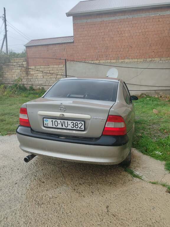 Opel Vectra, 1.6 L, 1997 il, 289 546 km 10-VU-382 — Avtomobillər, Bakı (2)