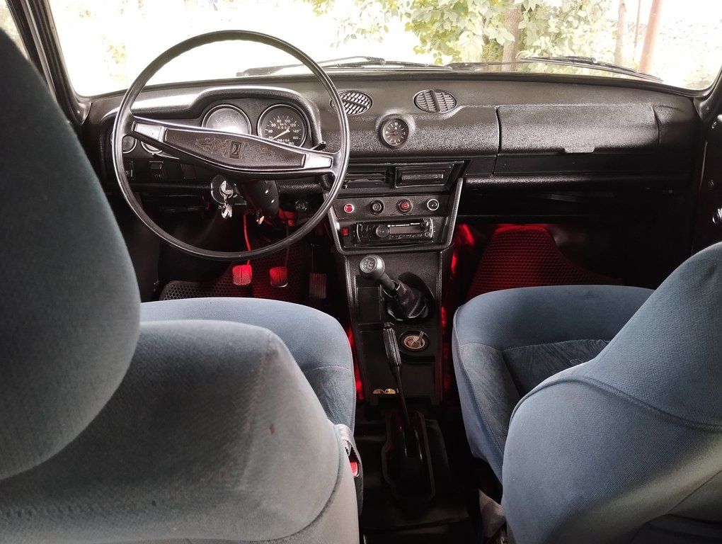 Lada (VAZ) 2106, 1.3 L, 1987 il, 400 000 km — Avtomobillər, Qax (8)