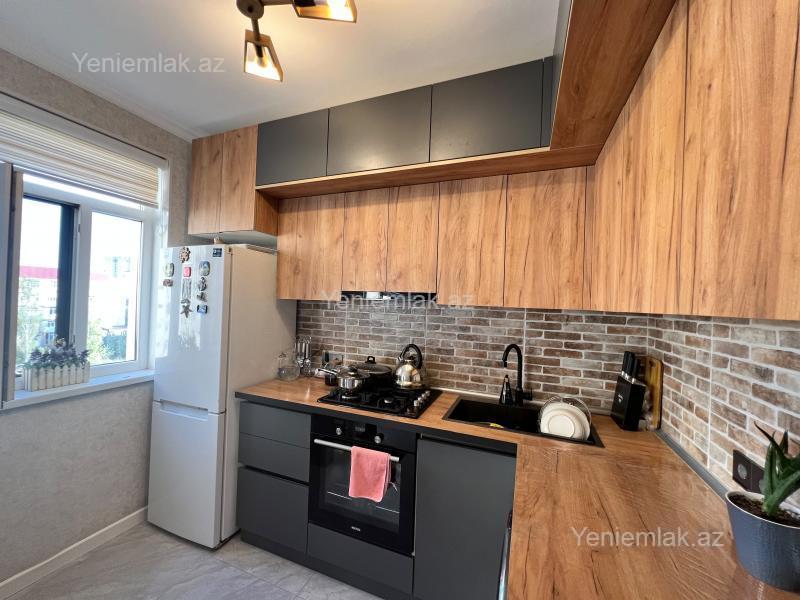 Satılır 5 otaqlı Bina evi menzil (Köhnə tikili), 95 m², 13-cü mikrorayon — Mənzil, Sumqayıt (9)