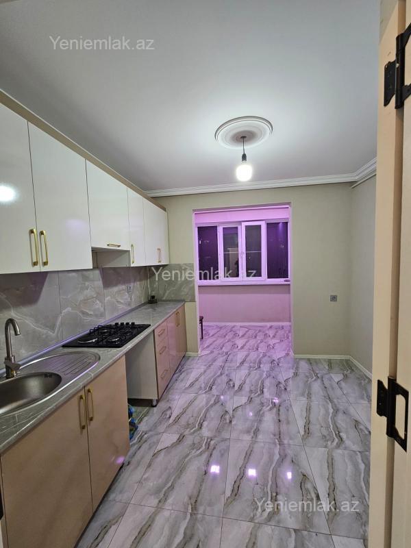 Satılır 3 otaqlı Bina evi menzil (Köhnə tikili), 75 m², 10-cu mikrorayon — Mənzil, Sumqayıt (8)