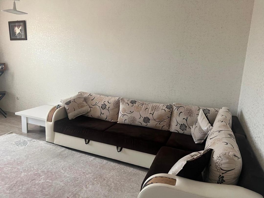 Satılır 4 otaqlı köhnə tikili 100 m² — Mənzil, Bakı (2)