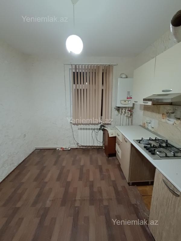 Satılır 3 otaqlı Bina evi menzil (Köhnə tikili), 75 m², 18-ci mikrorayon — Mənzil, Sumqayıt (5)