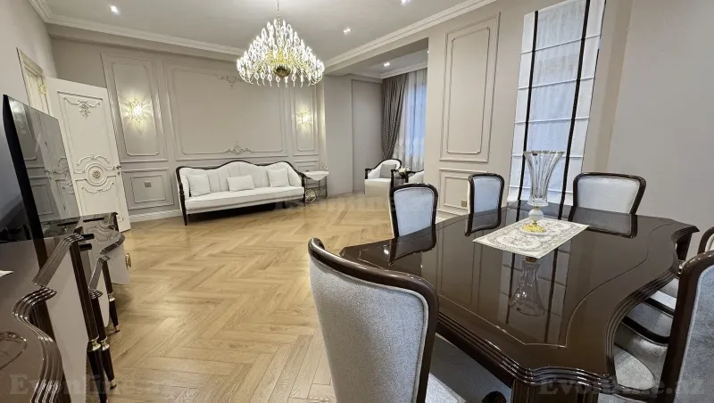 Satılır 3 otaqlı Mənzil Yeni tikili 150 m² Bakı, Nəsimi r., 28 May m — Mənzil, Bakı (2)