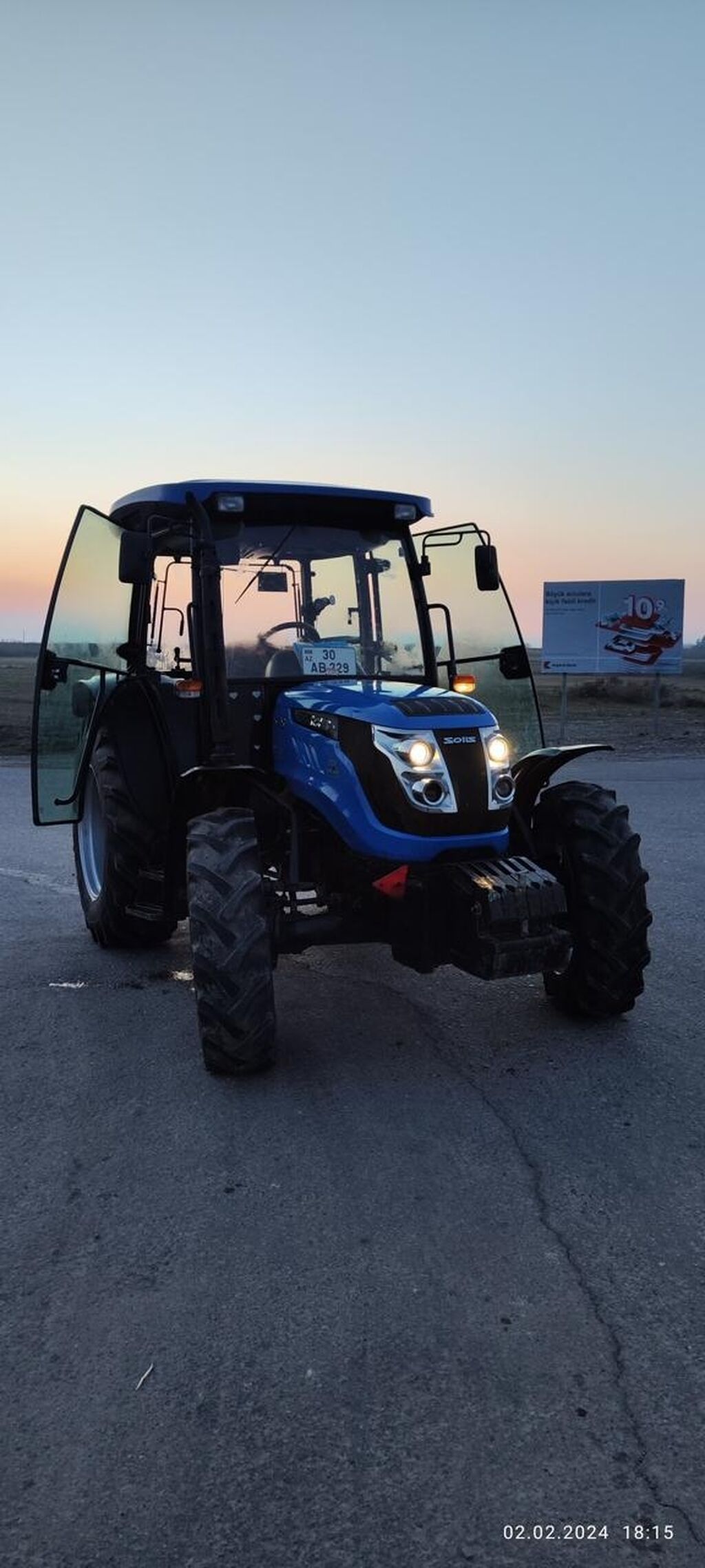 Solis 75 4x4 traktor - Güc: təxminən 75 a.g., 4x4 tam ötürücü 30-AB-229 — Traktorlar, İmişli (5)