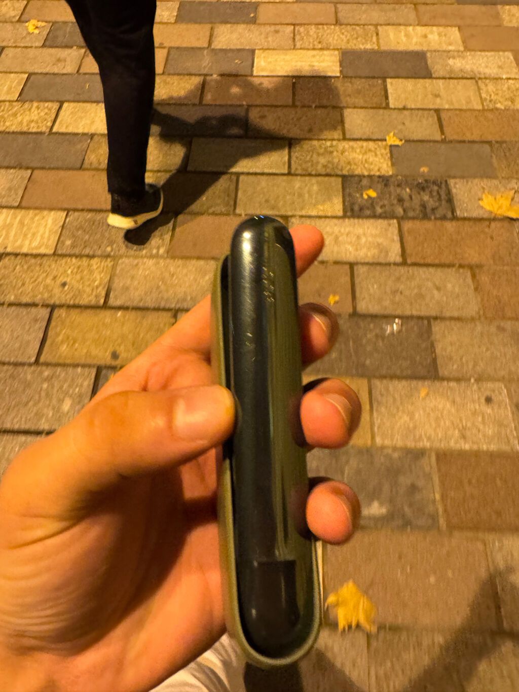 Iqos Iluma cihazı - Rəng: zeytun-yaşıl (kompakt şarj qutusu və holder — Elektronik siqaretlər, Bakı (3)