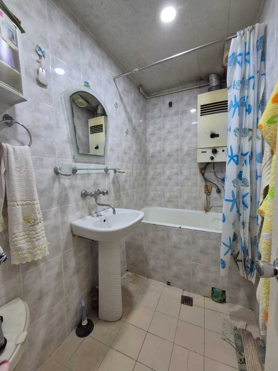 Satılır 2 otaqlı köhnə tikili 60 m² — Mənzil, Bakı (9)