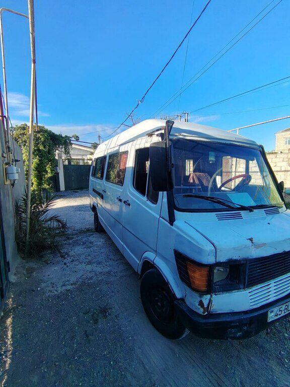 Mercedes 208 D, 2.3 L, 1990 il, 458 800 km 45-BL-399 — Avtomobillər, Bakı (2)