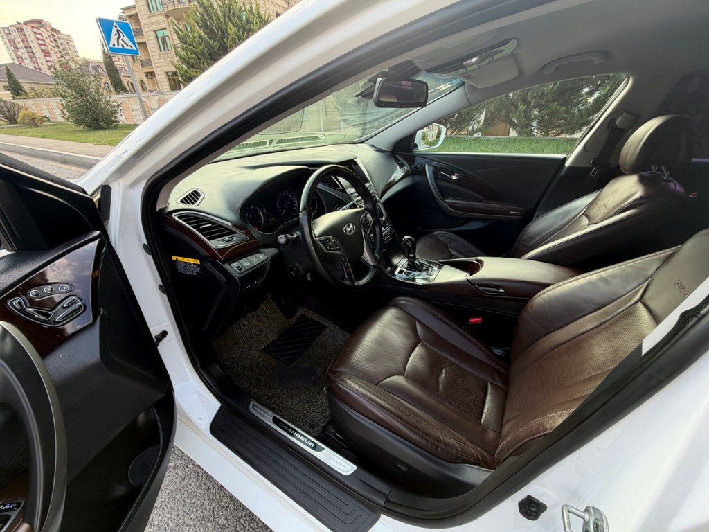 Hyundai Grandeur, 2.2 L, 2016 il, 370 000 km — Avtomobillər, Bakı (8)