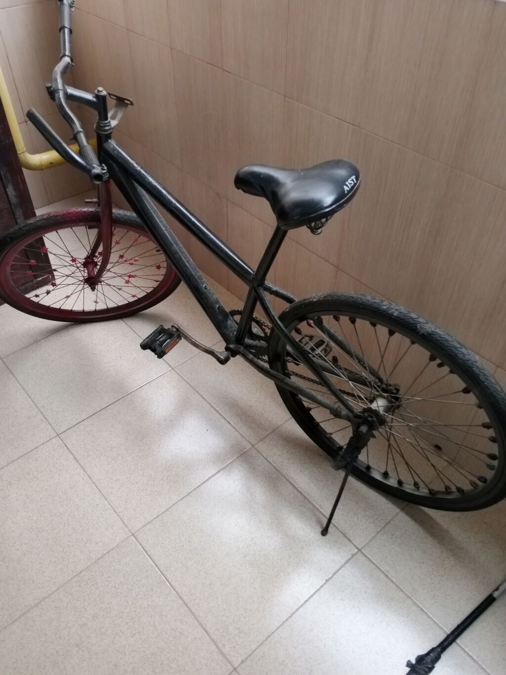 Şəhər/trek tipli velosiped – sadə və yığcam - Çərçivə: polad, klassik — Yol velosipedləri, Bakı (2)