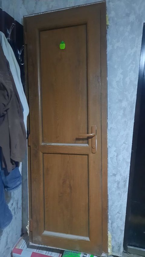 Plastik qapi 2eded 80azn biri Hezi aslanov 3335 leli — Digah