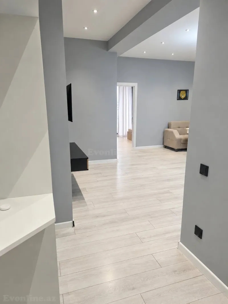 Kirayə verilir 3 otaqlı Mənzil Yeni tikili 78 m² Bakı, Yasamal r., İnşaatçılar m — Mənzil, Bakı (3)