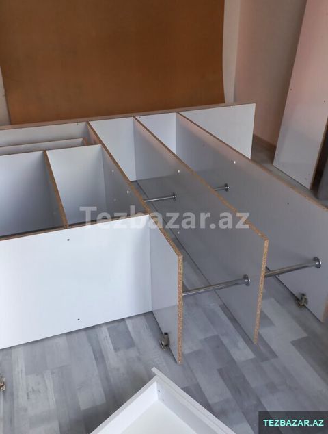 Mebelerin daşınması — Bakı