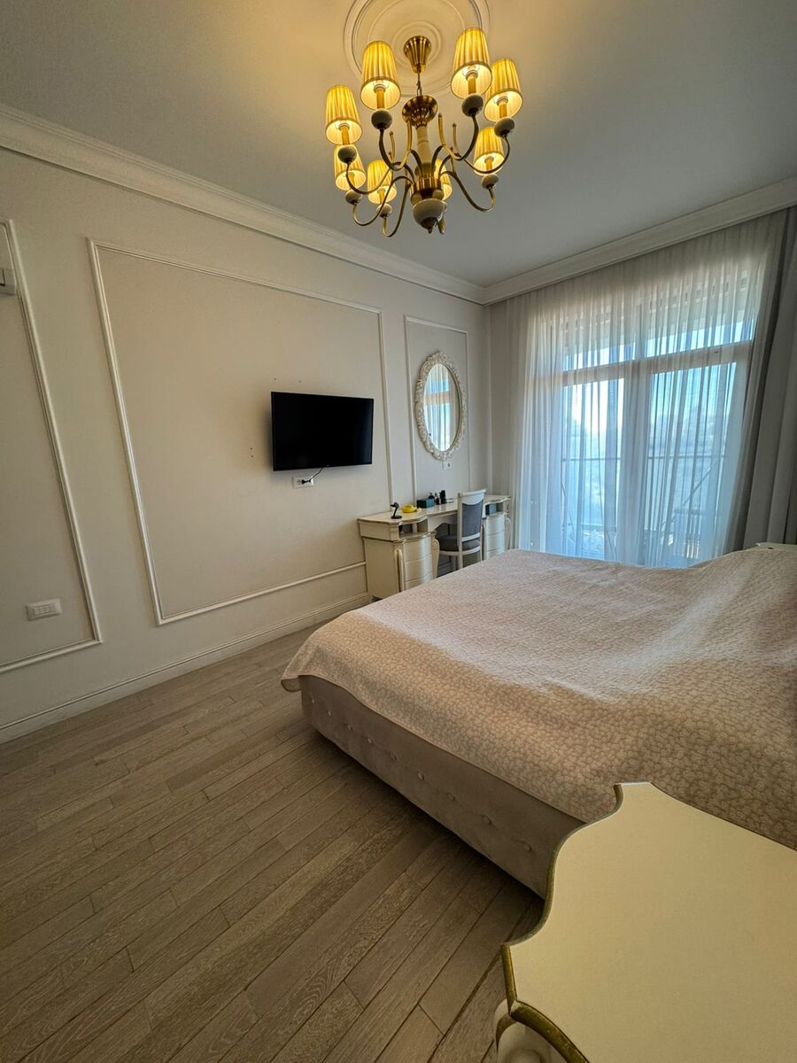 İcarəyə verilir 4 otaqlı yeni tikili 200 m² — Mənzil, Bakı (6)