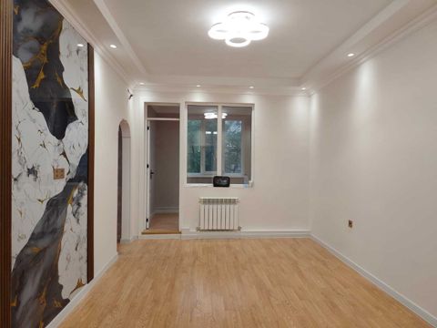 Satılır 3 otaqlı köhnə tikili 60 m² — Bakı