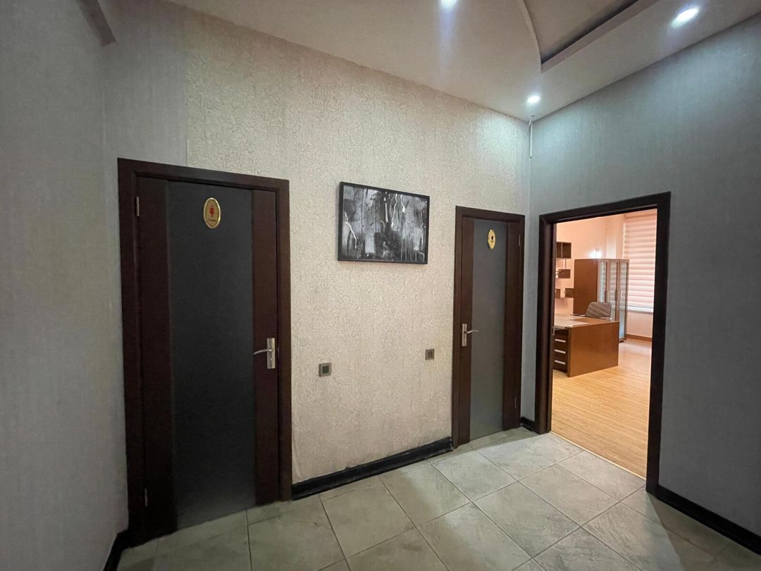 İcarəyə verilir 5 otaqlı ofis 200 m² — Ofis, Bakı (9)