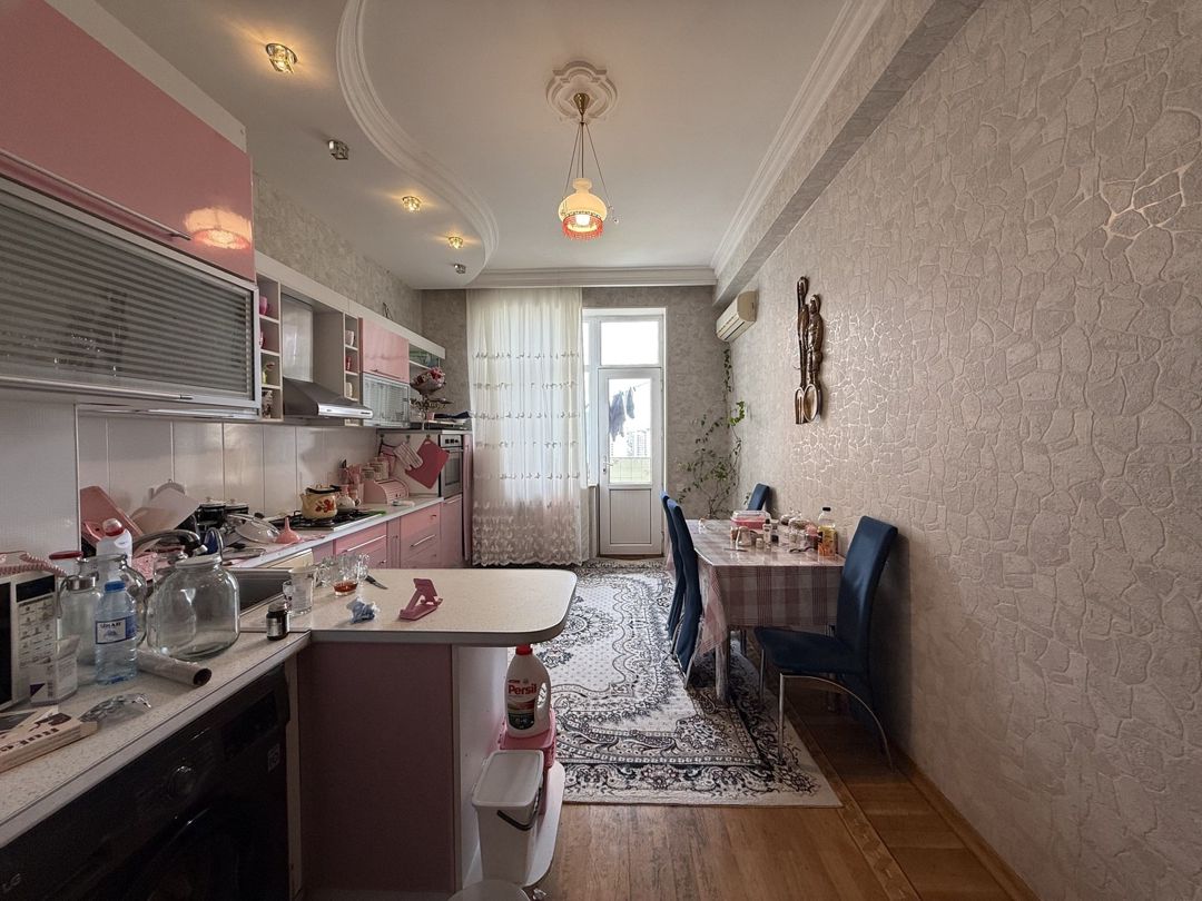 Satılır 4 otaqlı yeni tikili 190 m² — Mənzil, Bakı (6)