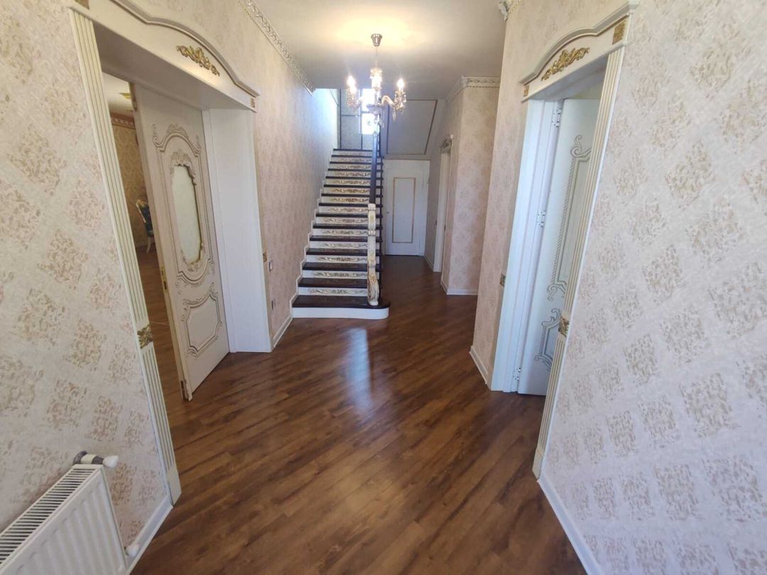 Satılır 5 otaqlı həyət evi/bağ evi 250 m² — Ev, villa, Bakı (11)