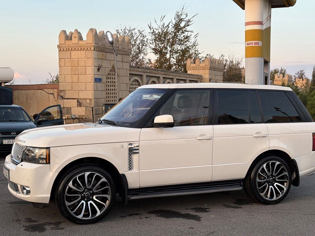 Land Rover Range Rover, 5.0 L, 2010 il, 128 000 km 77-OE-943 — Avtomobillər, Bakı (9)
