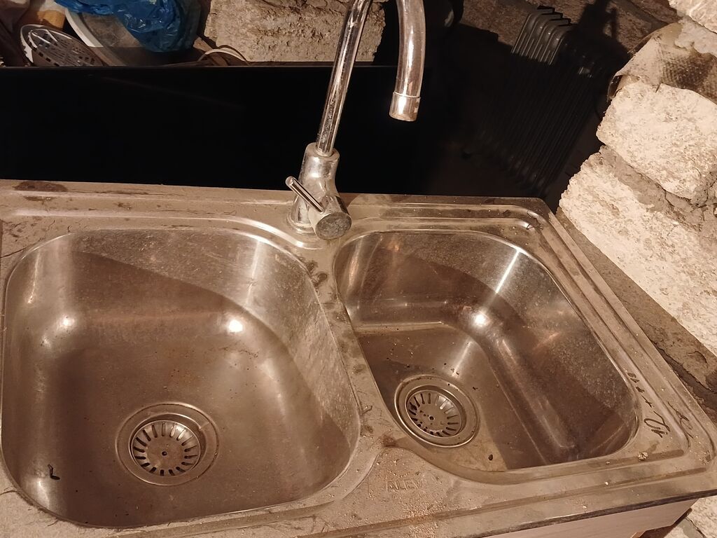 Moyka satilir.Skafi ile birge.2 gozludur.problemi yoxdur — Mətbəx mobilyası, Digah (2)