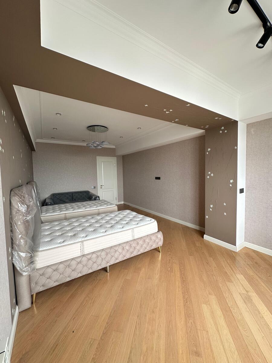 Satılır 5 otaqlı yeni tikili 235 m² — Mənzil, Bakı (11)