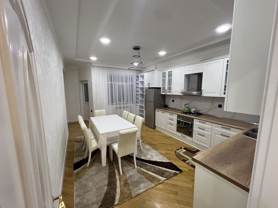 İcarəyə verilir 3 otaqlı yeni tikili 145 m² — Mənzil, Bakı (11)