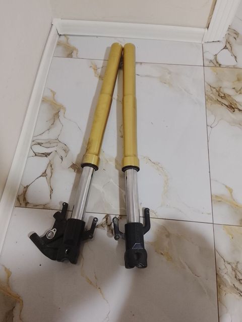 Salam cfmoto sr250 amortizator biri salamat biri prese verilmeldi — Mehdiabad