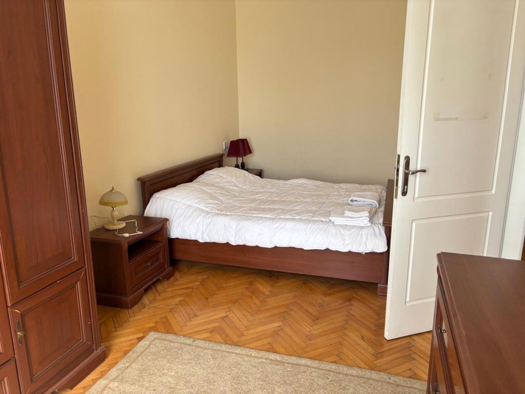 İcarəyə verilir 3 otaqlı köhnə tikili 120 m² — Mənzil, Bakı (4)