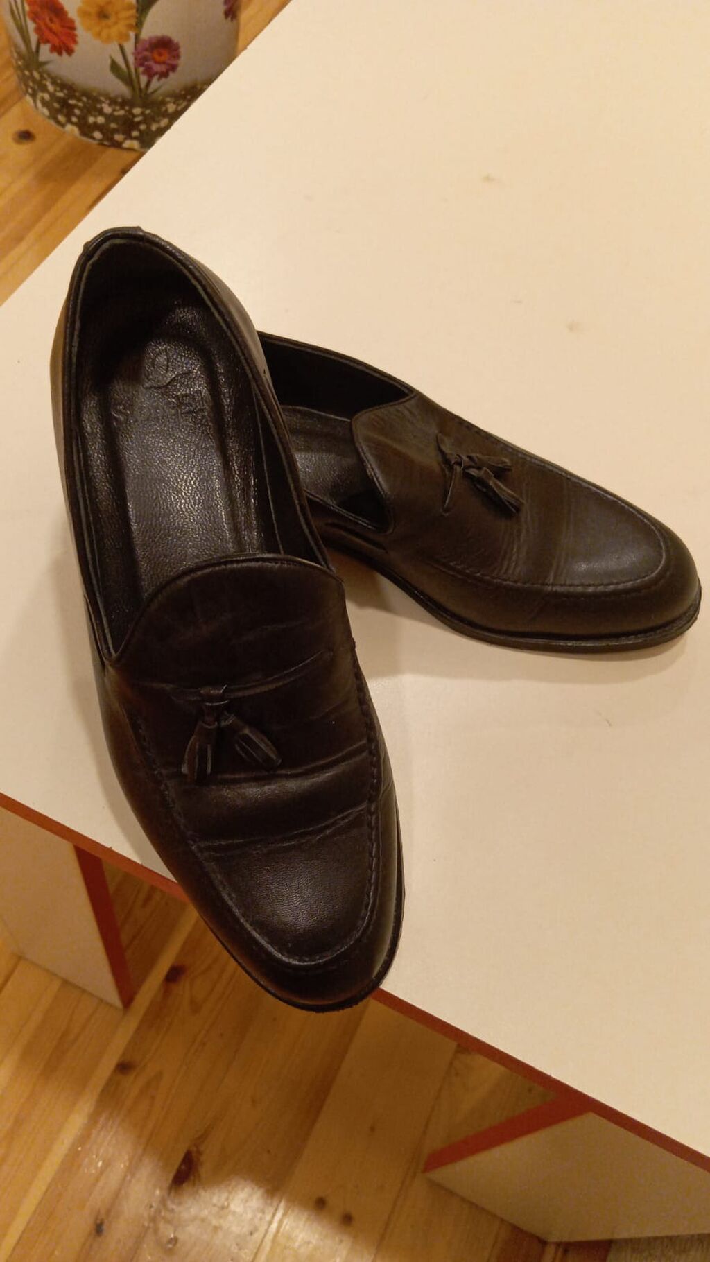 Klassik kişi loaferləri – qara rəng, toqqa və püsküllü model — Ayakkabılar, Digah