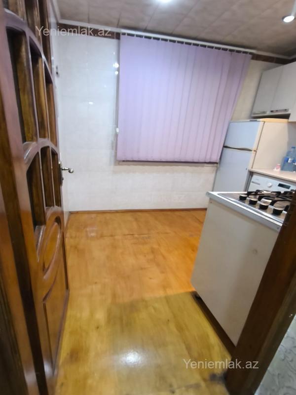 Satılır 1 otaqlı Bina evi menzil (Köhnə tikili), 32 m², 8-ci mikrorayon — Mənzil, Sumqayıt (6)
