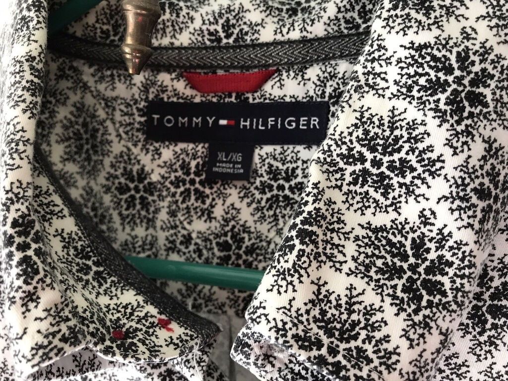 Original Tommy Hılfıger, razmer XL, tezedir. Nazik deyil. Yalniz real — Köynək, Bakı (3)