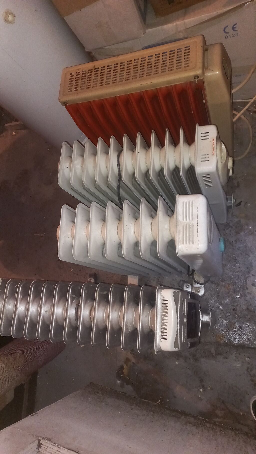 Məhsul: Elektrikli yağ radiatorları 4 ədəd,işlək vəziyyətdə hər biri — Isıtıcılar və isı ventilatorları, Bakı (3)
