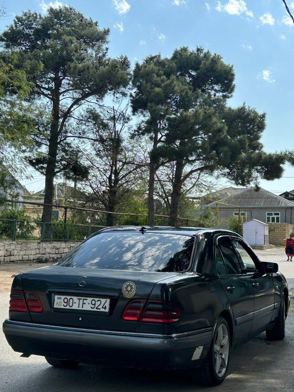 Mercedes E 230, 2.3 L, 1997 il, 689 000 km 90-TF-924 — Avtomobillər, Sumqayıt (4)