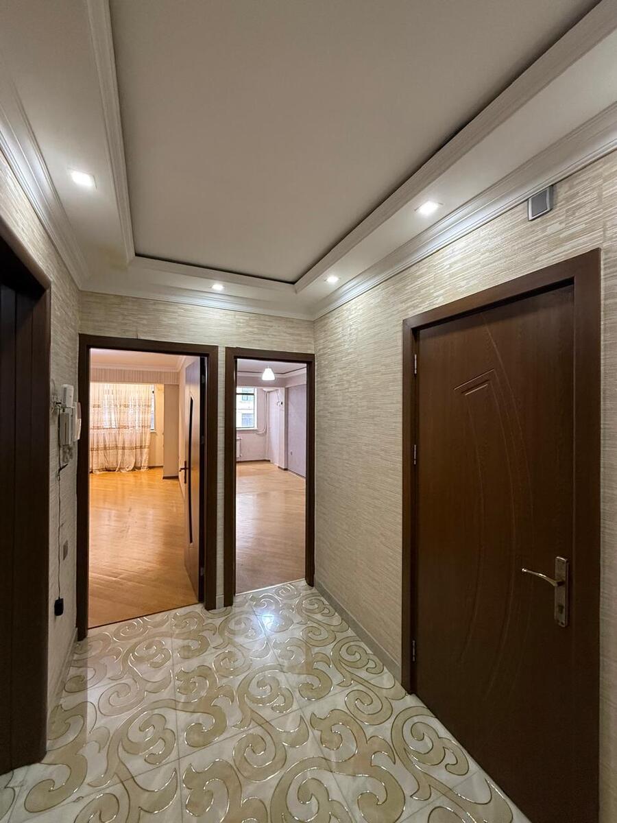 Satılır 2 otaqlı köhnə tikili 65 m² — Mənzil, Bakı (8)