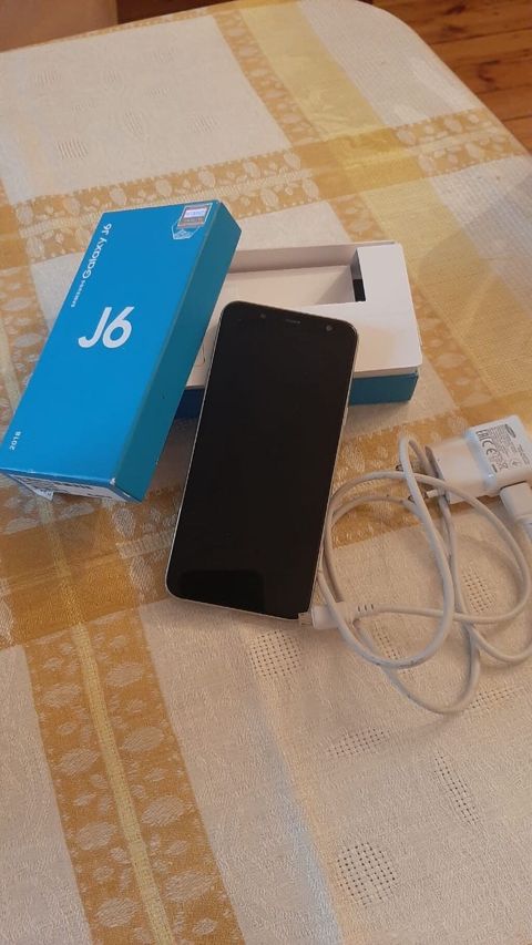 Samsung Galaxy J6, 32 GB, rəng - Qızılı, Barmaq izi — Masazır