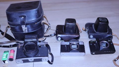 Raritet kameralar Zenit E - 20 Azn Zenit EM - 30 Azn Kiev 6C - 40 AZN — Bakı