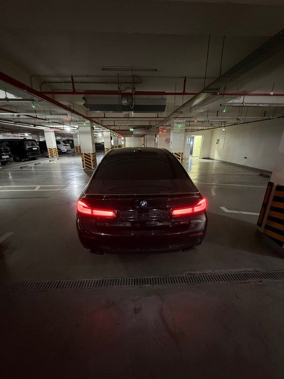 BMW 530e, 2.0 L, 12 kWh, 2023 il, 33 000 km — Avtomobillər, Bakı (3)