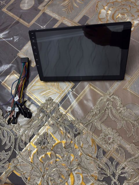 Avtomobil üçün Android monitor, Maşınımi satdım monitoru çıxartdım — Qobu