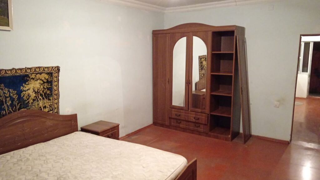 1 otaqlı mənzil –heyet evi Kiraye verilir Adelnidi Sabunc bazarna — Mənzil, Bakı (4)