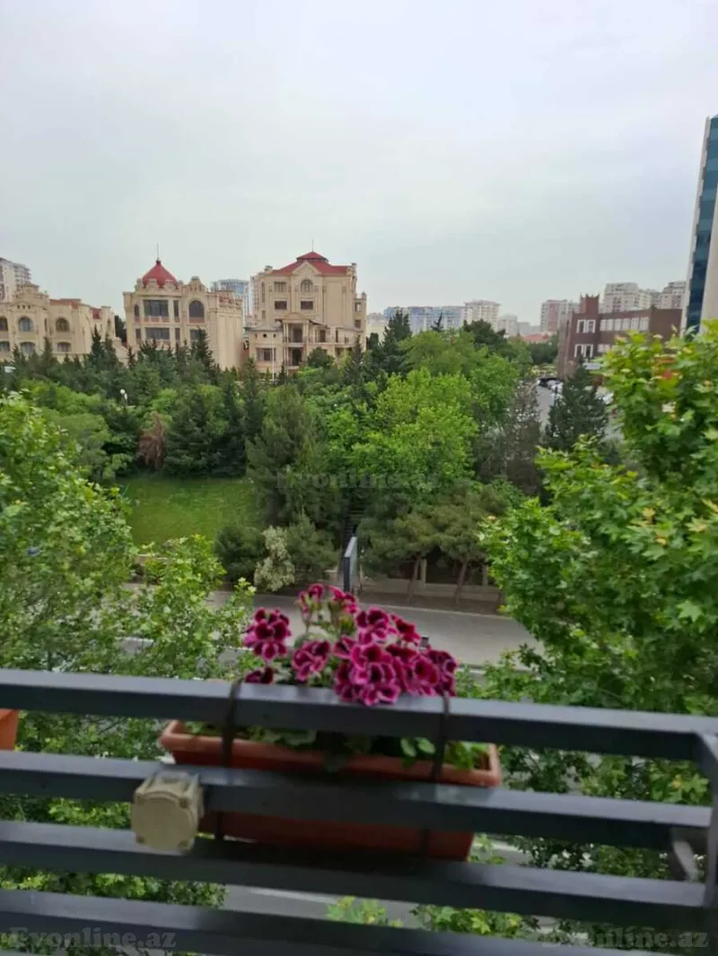 Satılır 2 otaqlı Mənzil Köhnə tikili 43 m² Bakı, Yasamal r., 20 Yanvar m — Mənzil, Bakı (8)