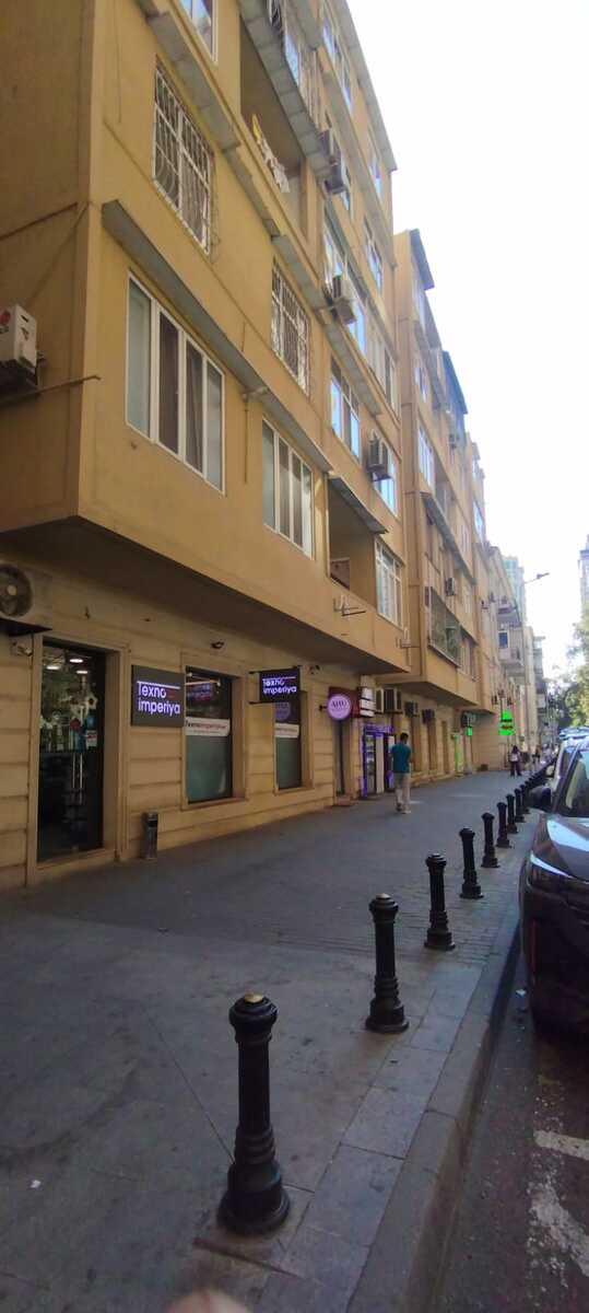 Satılır 3 otaqlı köhnə tikili 80 m² — Mənzil, Bakı