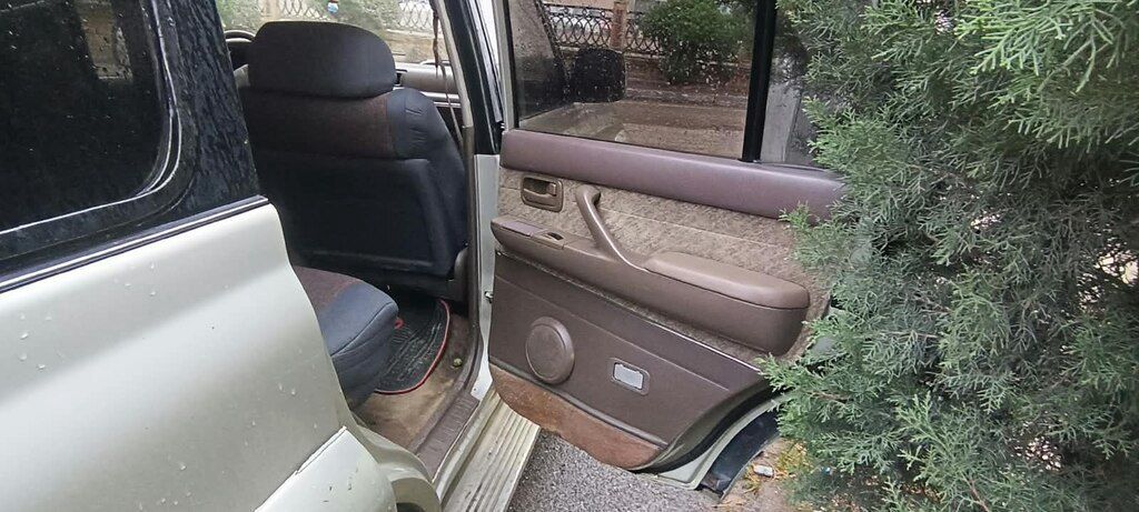 Toyota Land Cruiser, 4.5 L, 1995 il, 393 946 km 10-CM-330 — Avtomobillər, Bakı (2)