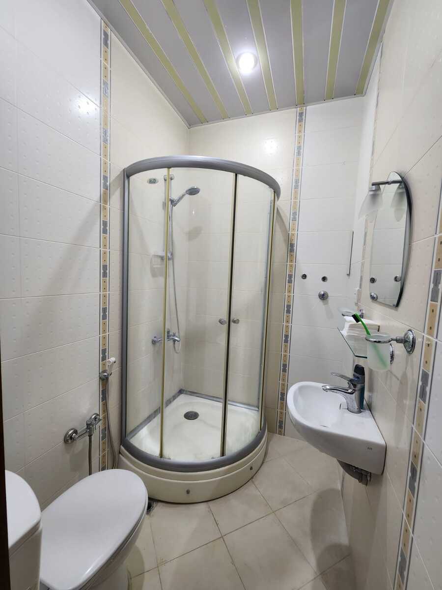 İcarəyə verilir 3 otaqlı yeni tikili 140 m² — Mənzil, Bakı (11)