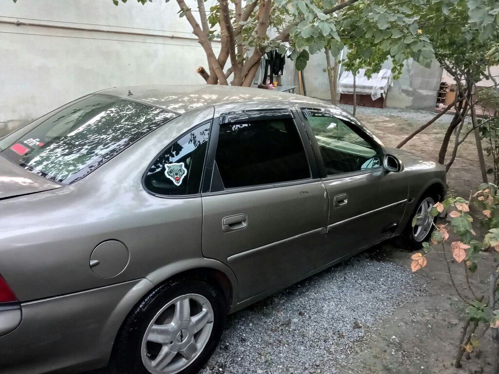 Opel Vectra, 1.8 L, 1996 il, 561 162 km 10-RP-394 — Avtomobillər, Mingəçevir (8)