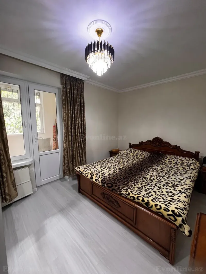 Satılır 3 otaqlı Mənzil Köhnə tikili 65 m² Bakı, Binəqədi r., Memar Əcəmi m., 9-cu mikrorayon — Mənzil, Bakı (2)