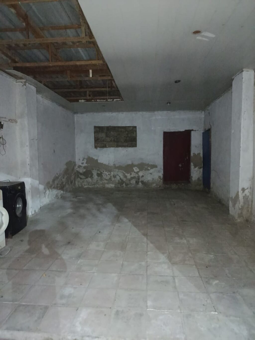 Xırdalanda təzə bazarın yaxınlığında qaraj arendaya verilir.Yalnız — Garaj, Xırdalan (2)