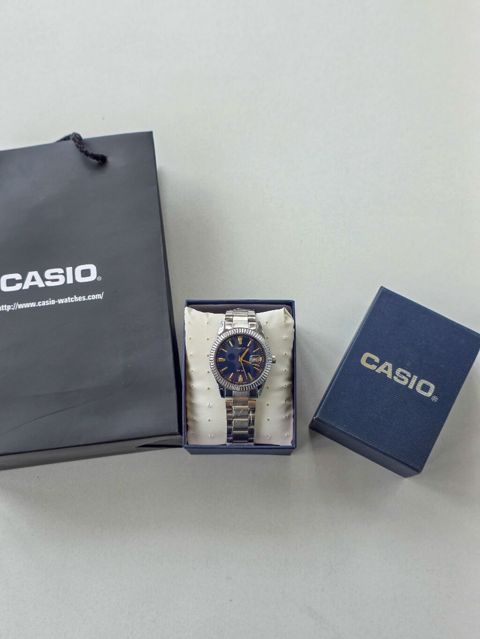 Yeni, Qol saatı, Casio, rəng - Gümüşü — Bakı