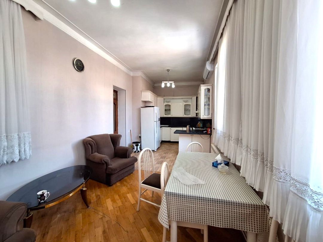 Satılır 4 otaqlı köhnə tikili 200 m² — Mənzil, Bakı (7)