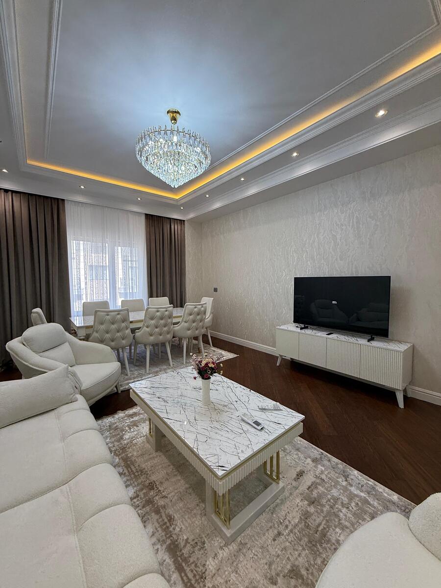 İcarəyə verilir 3 otaqlı yeni tikili 140 m² — Mənzil, Bakı (2)