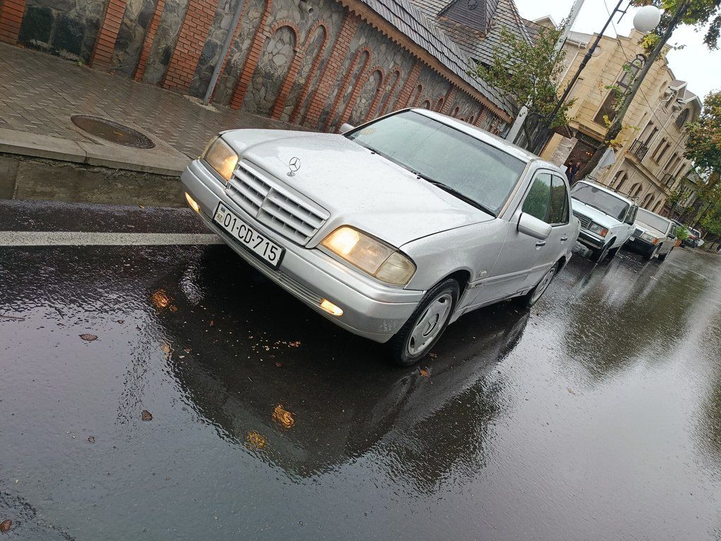 Mercedes 190, 1.8 L, 1994 il, 410 379 km 01-CD-715 — Avtomobillər, Şəki (2)